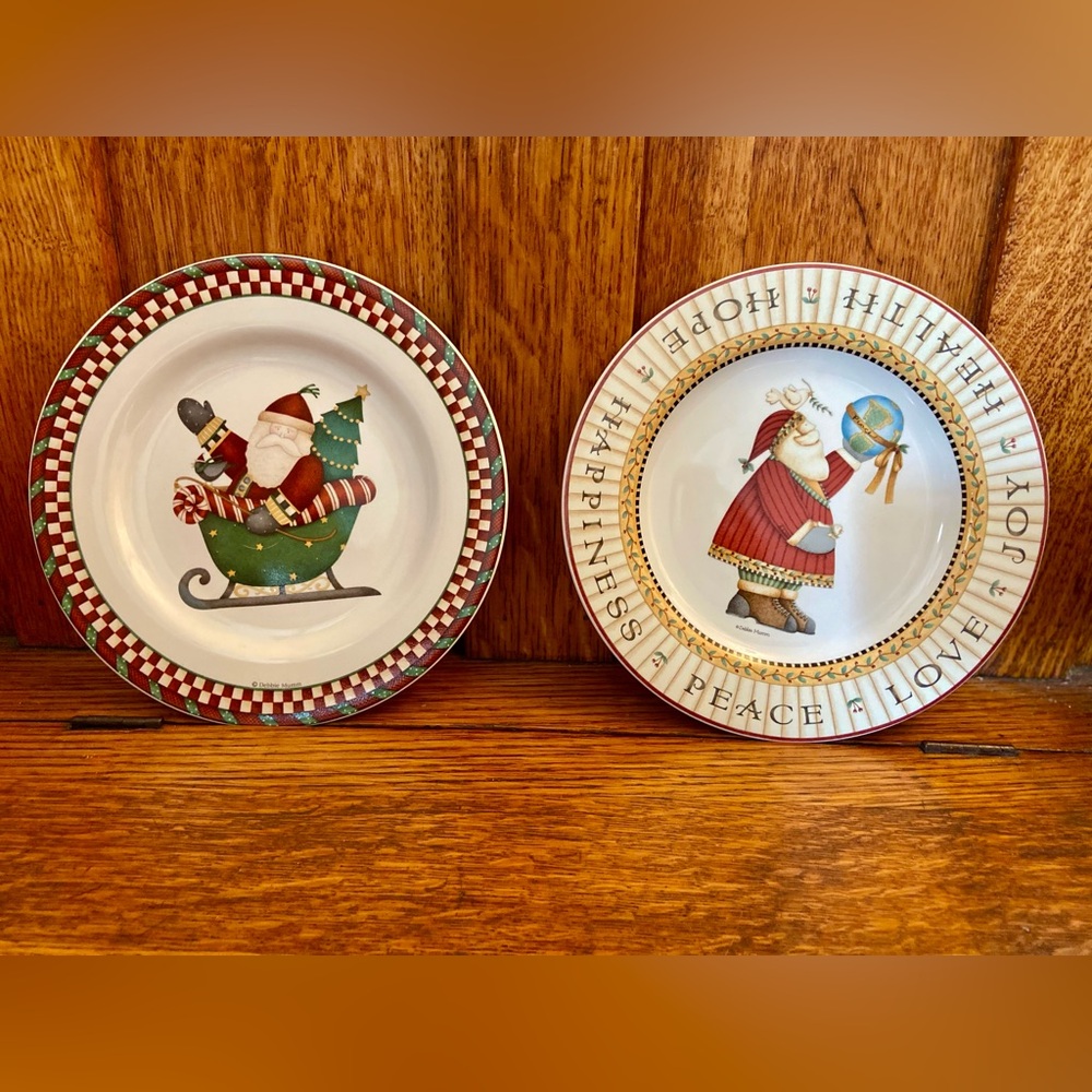 Festive Debbie Mumm Holiday Plates- 2 plates